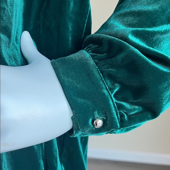 Mock Neck Lantern Sleeve Blouse. - Picture 5 of 10